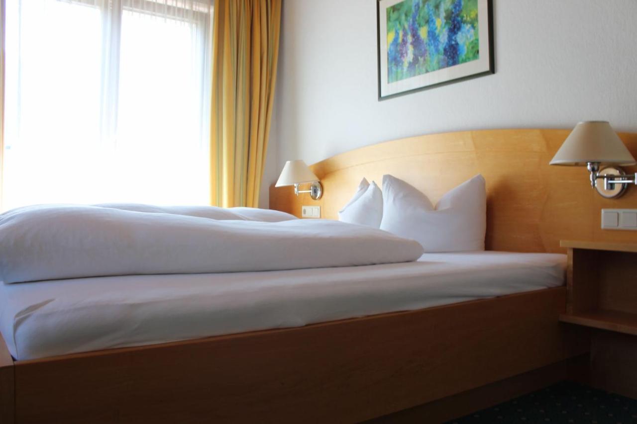Wanderhotel Garni Cresta シュルンス エクステリア 写真