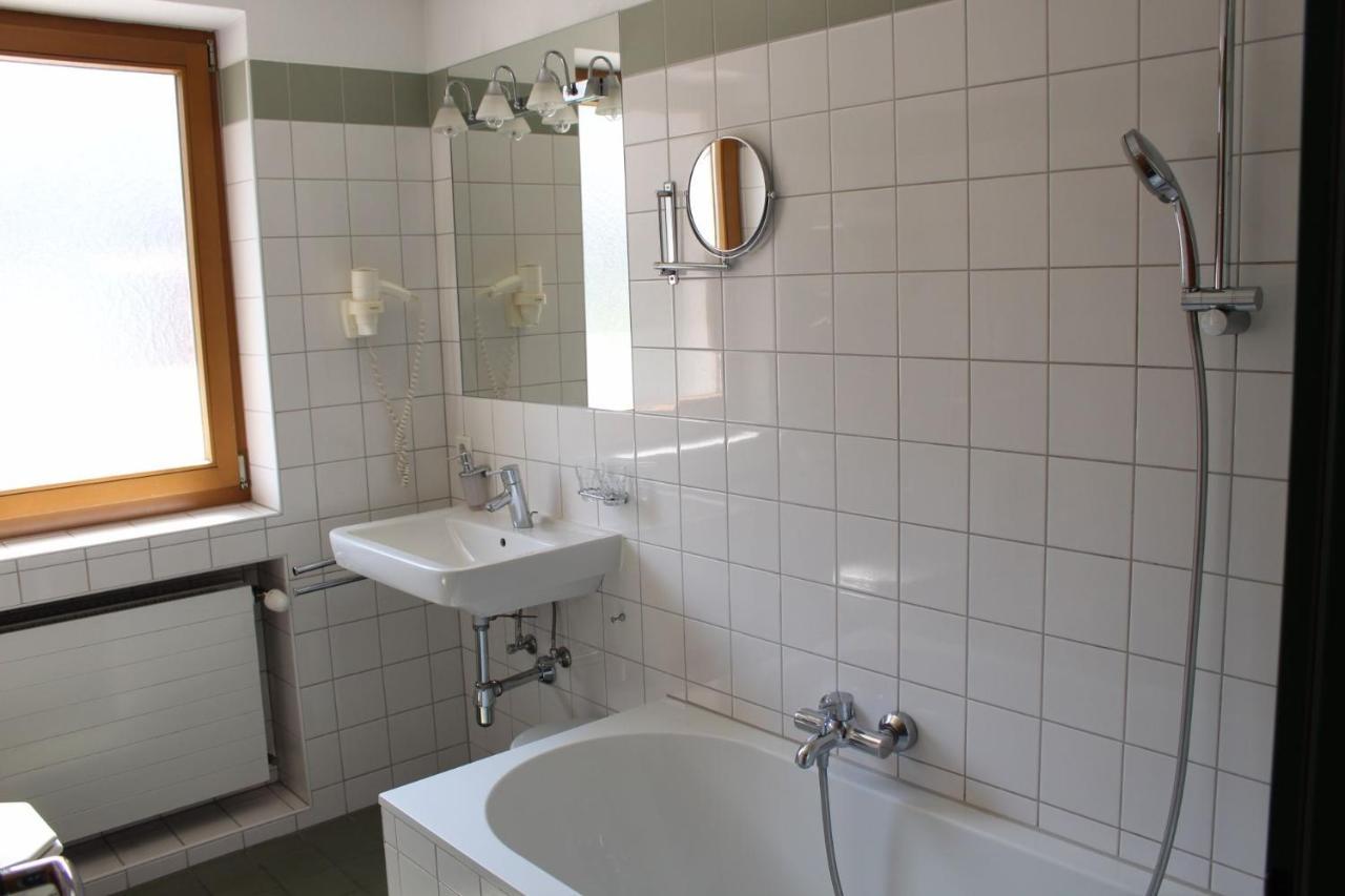 Wanderhotel Garni Cresta シュルンス エクステリア 写真