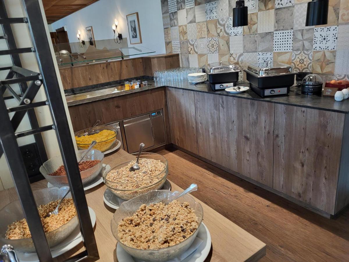 Wanderhotel Garni Cresta シュルンス エクステリア 写真
