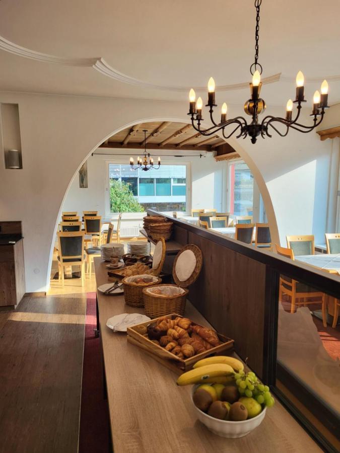 Wanderhotel Garni Cresta シュルンス エクステリア 写真