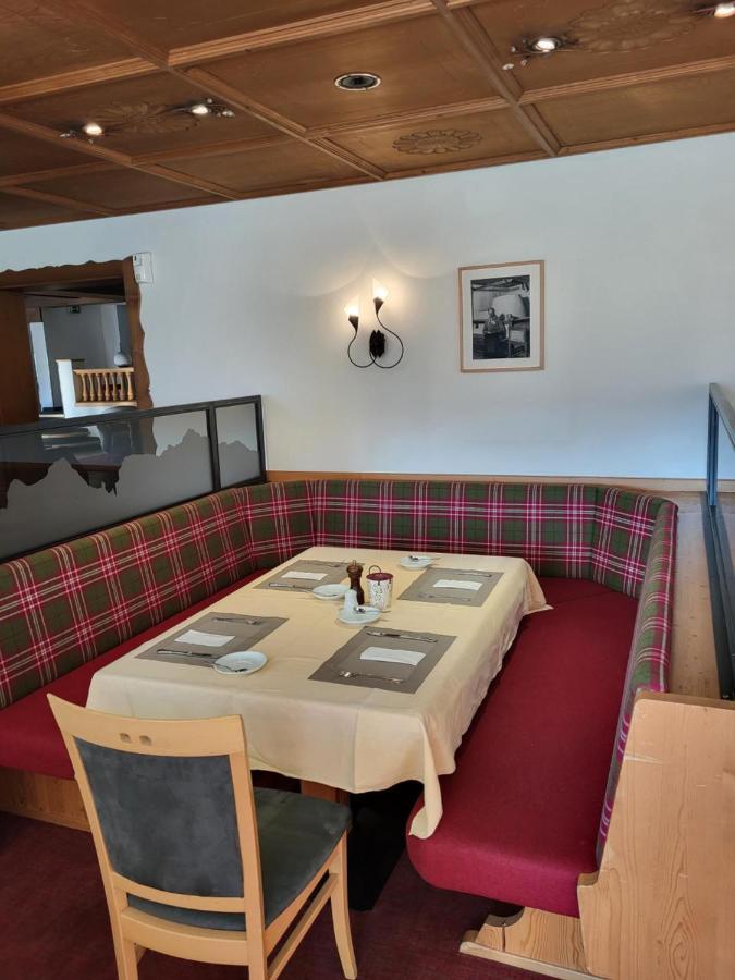 Wanderhotel Garni Cresta シュルンス エクステリア 写真